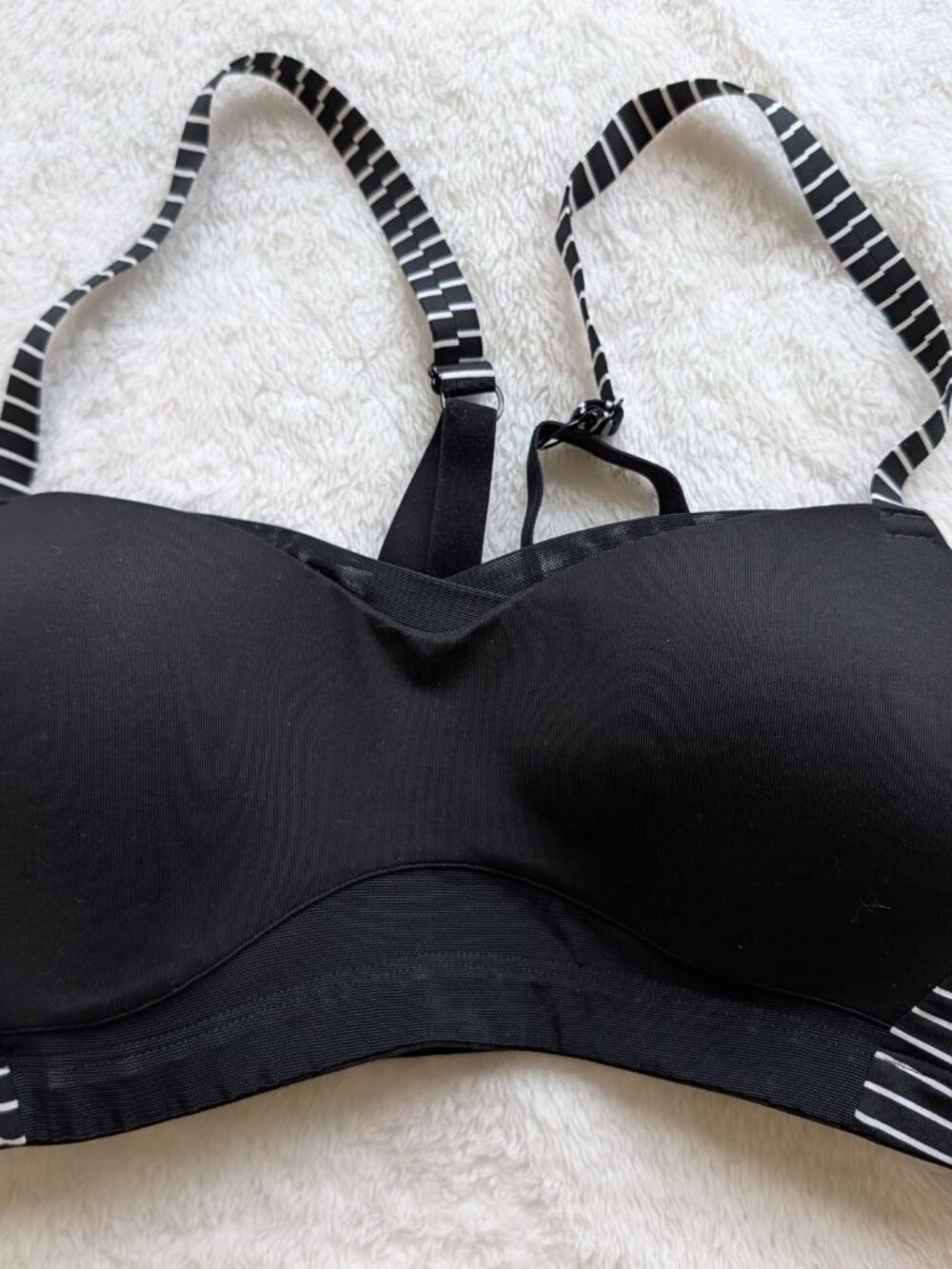 Adjustable Brooks Sports Bras Women's Size 34C/D